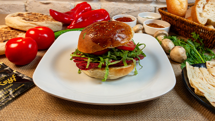 Sucuk Burger